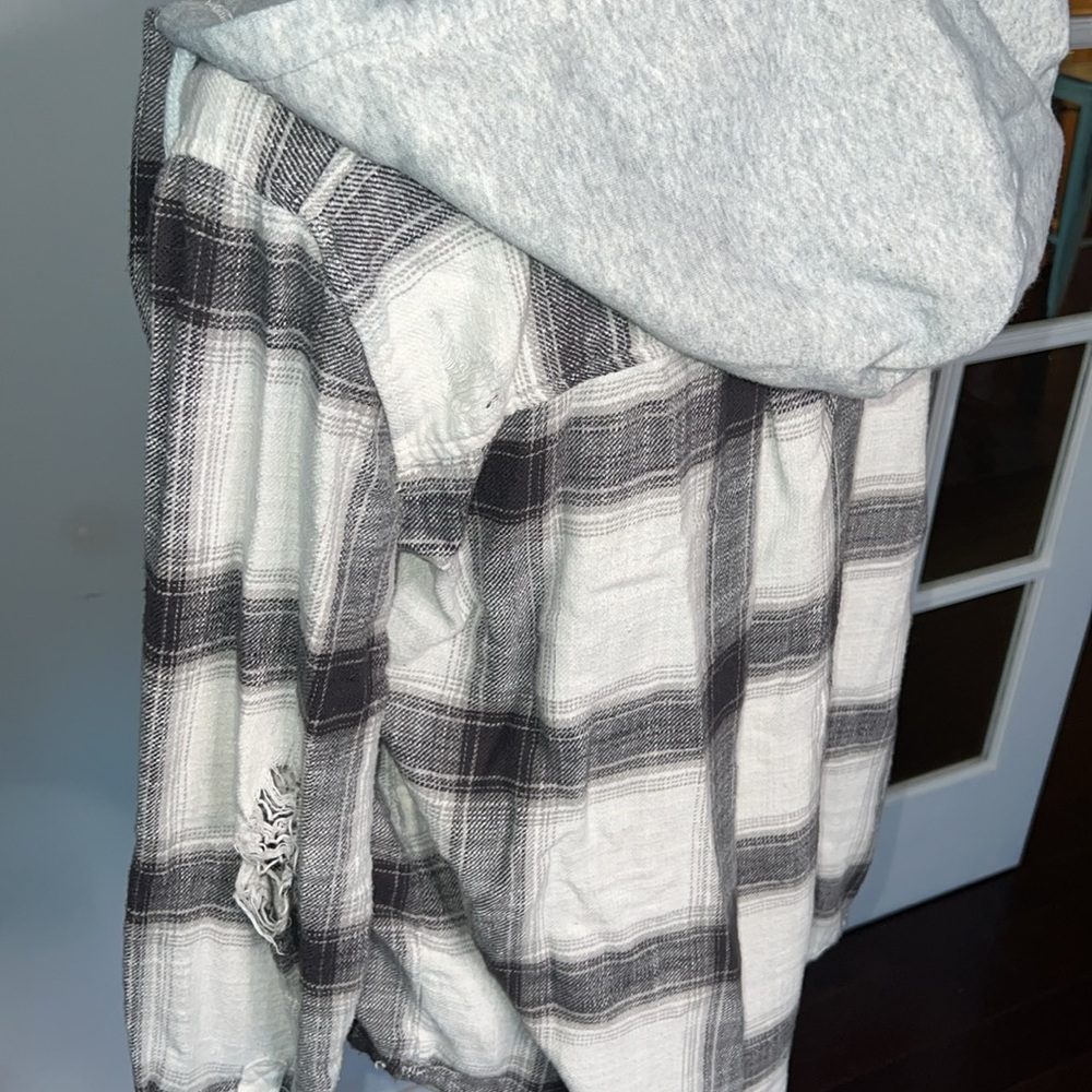 American Eagle distressed plaid button down with hood, XS - Picture 6 of 10
